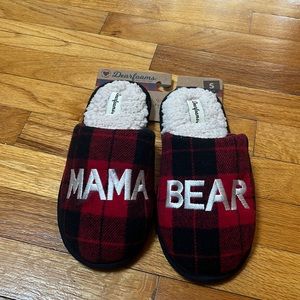 Dearfoams - Red Plaid MAMA BEAR Slippers 5-6